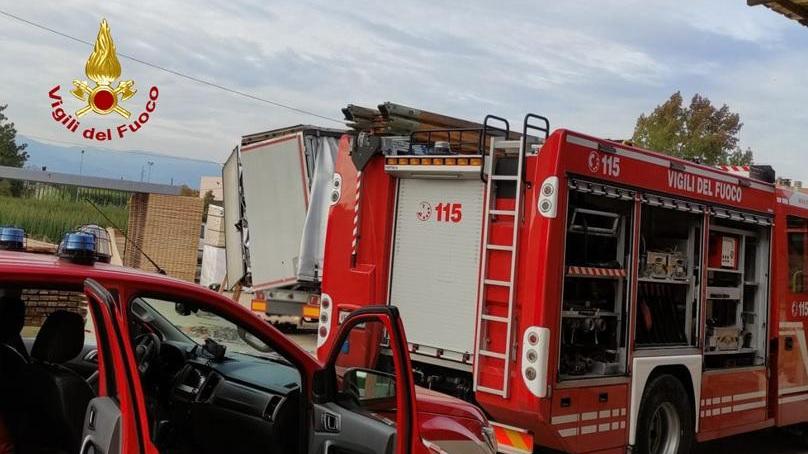 I vigili del fuoco sul luogo dell'incidente