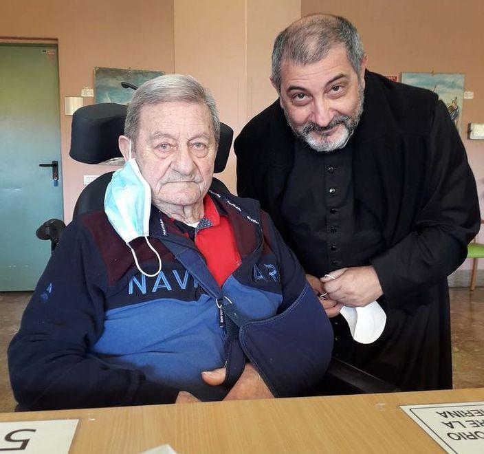 Don Mauro Renzi saluta l’Elba «Qui sono stato benissimo»