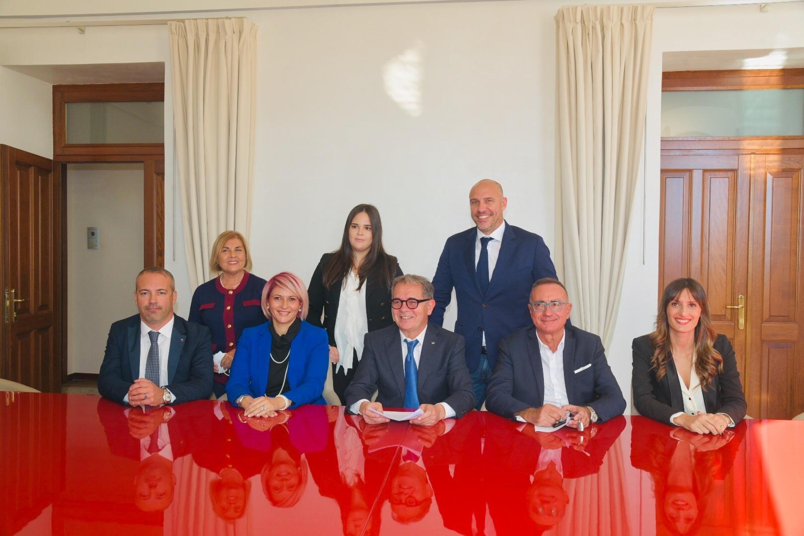 Olbia, ecco la giunta Nizzi: a Monni l’Urbanistica, Serra vicesindaco 