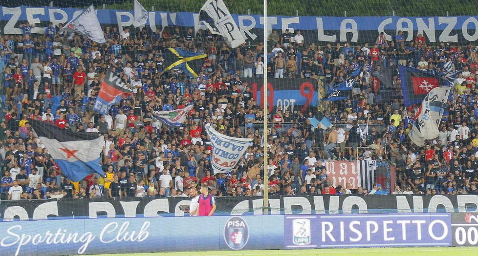 Pisa-Pordenone: esauriti i biglietti della curva Nord 