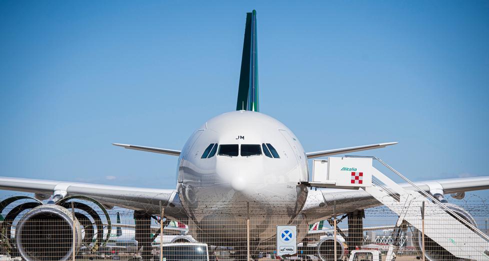 Coppia reggiana beffata da Alitalia: «In mano un voucher inservibile» 