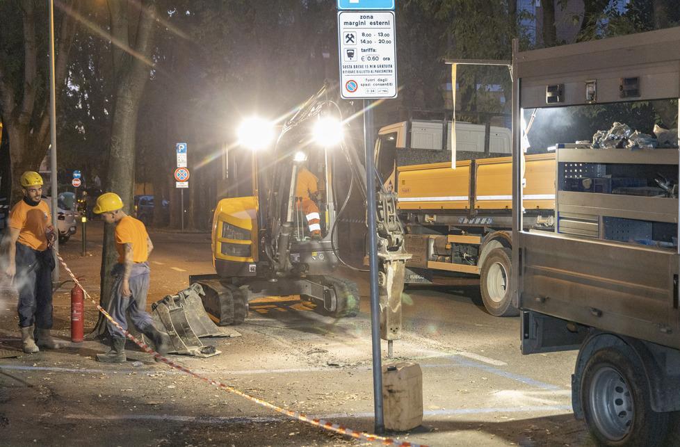 Fuga di gas in via Testi Strada chiusa e lavori
