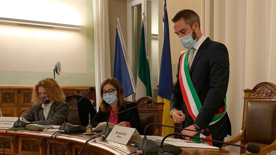 Debutto in consiglio per il sindaco Bernardi