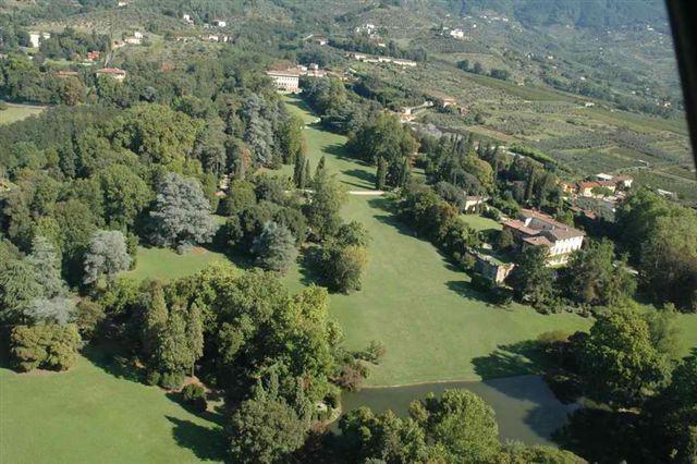 Capannori, caccia alle case in campagna 