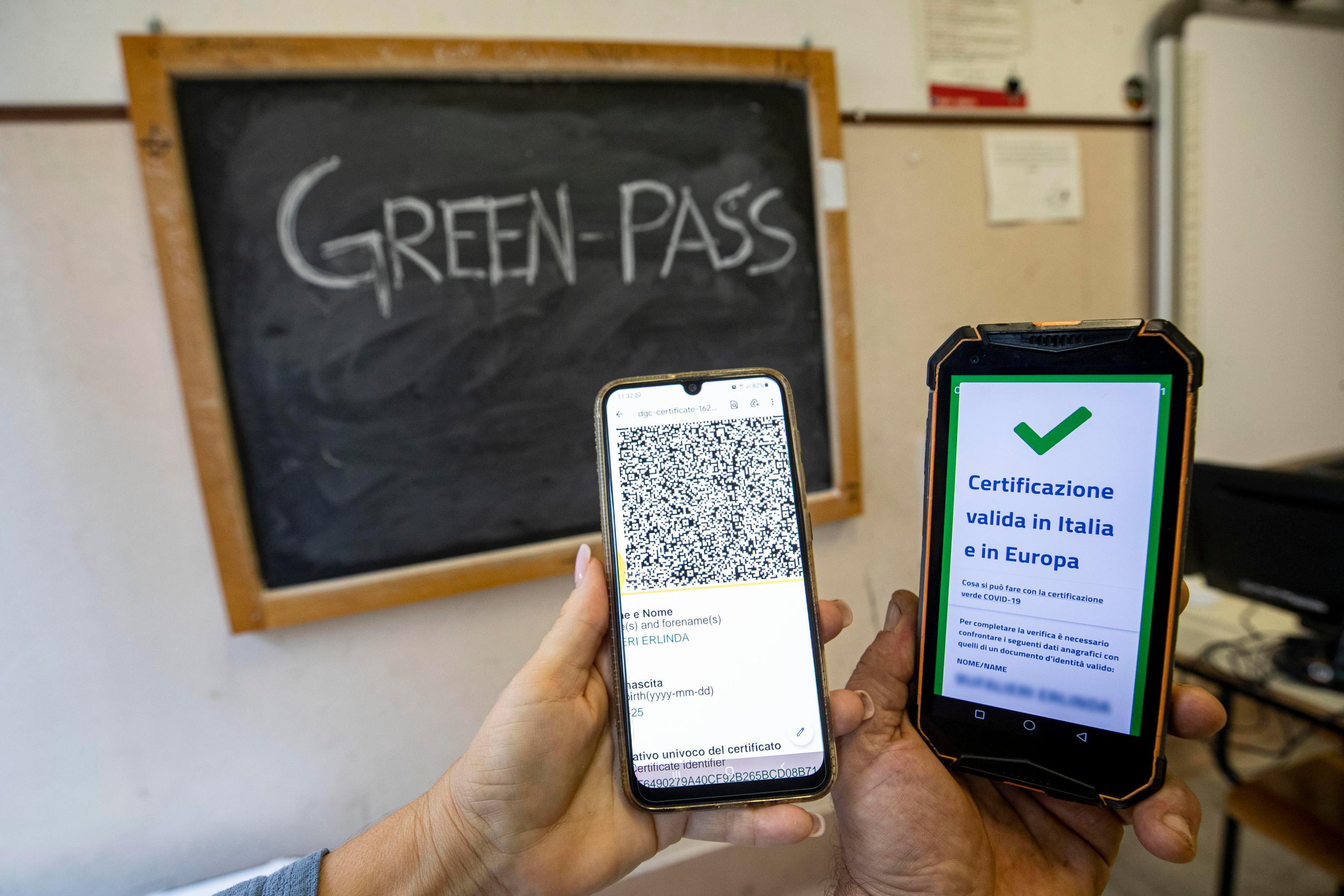 Green pass, anche in Sardegna boom di certificati medici fra i lavoratori