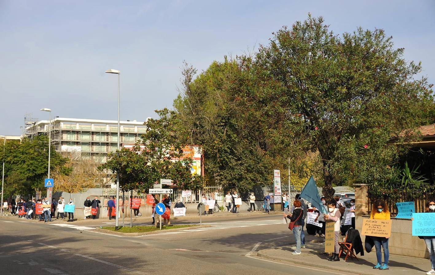 Società civile in campo per il medico sotto accusa 