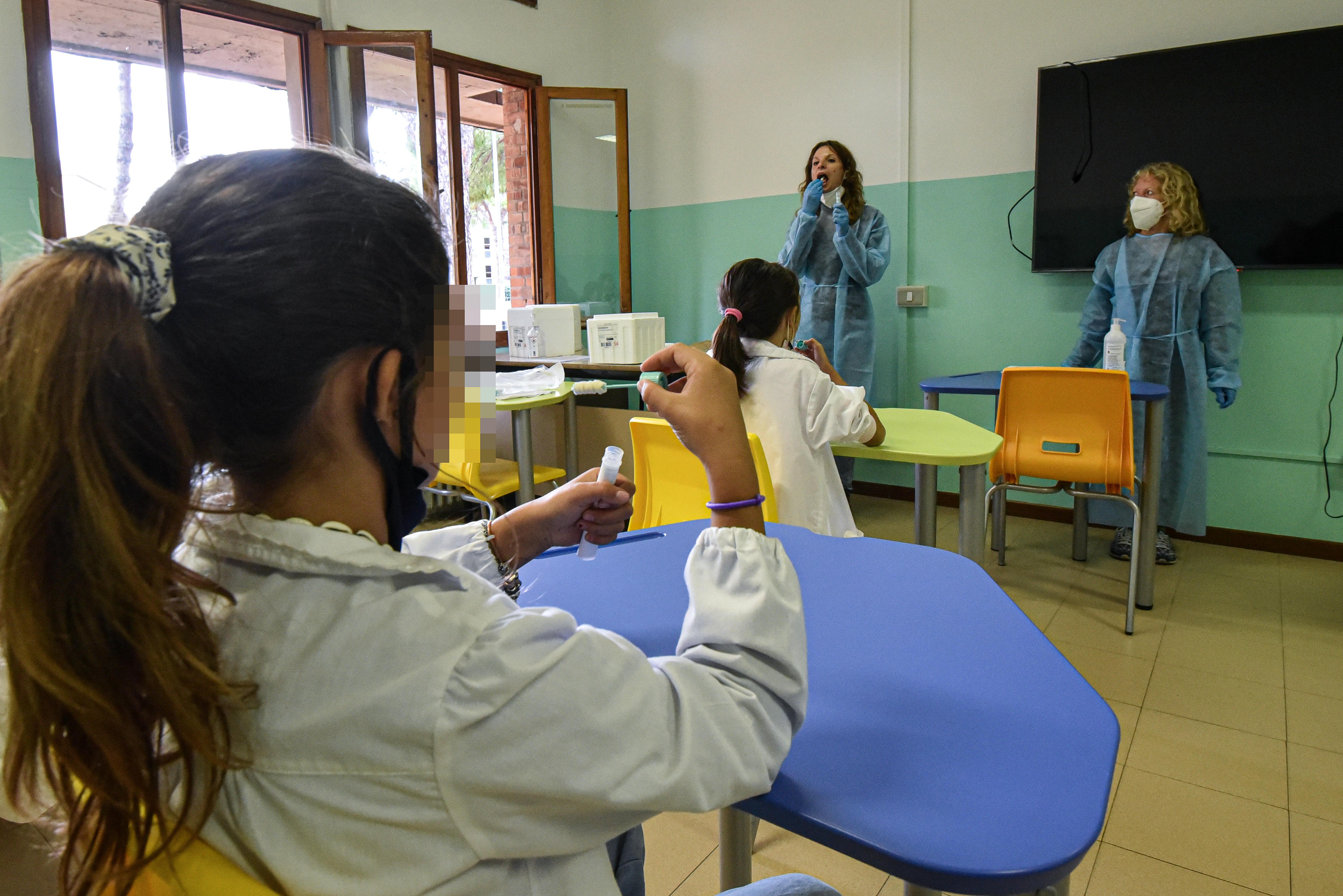 Nove classi in quarantena dopo la positività dell'insegnante di musica