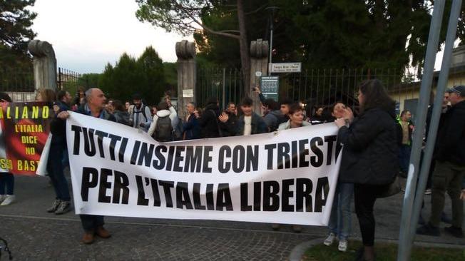 No Green pass: un migliaio in corteo a Udine