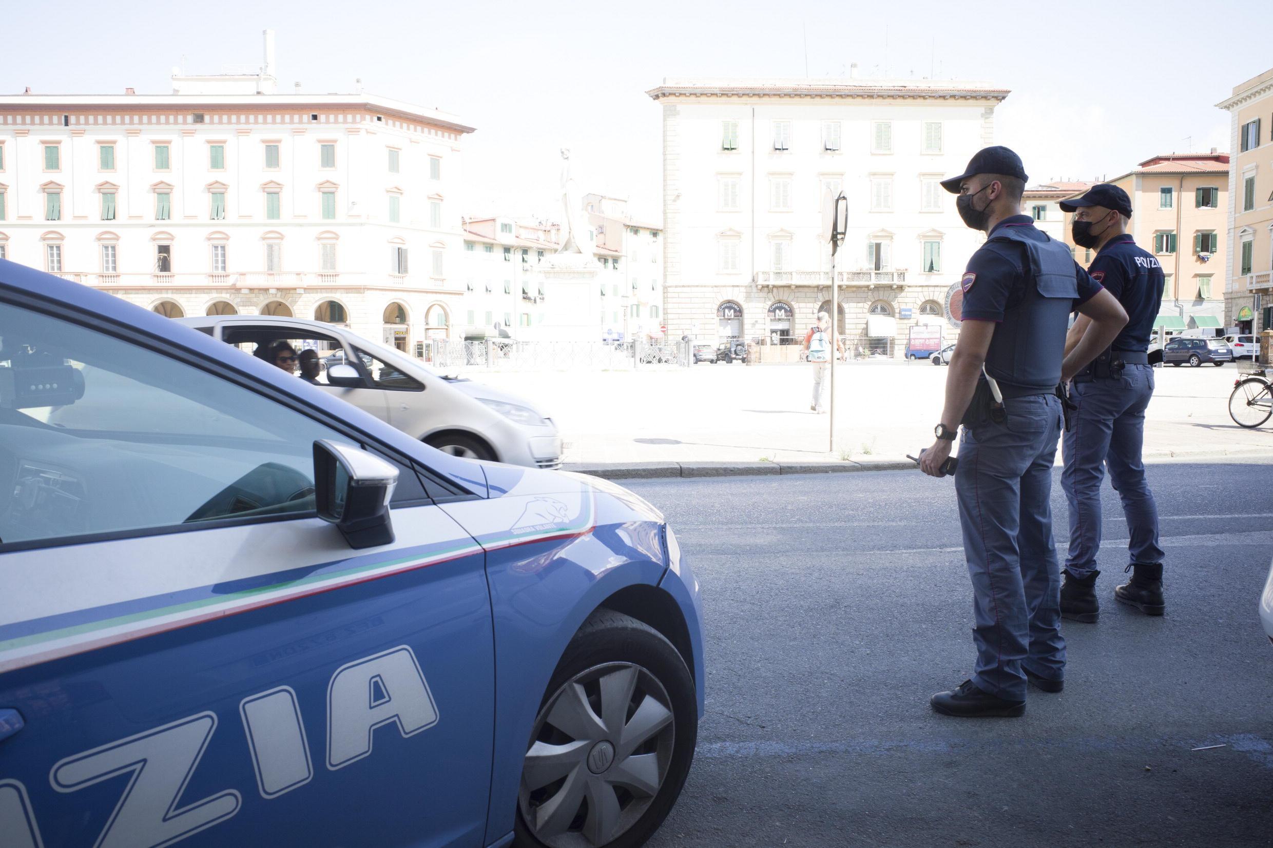 Agenti della polizia di Stato (foto d'archivio)