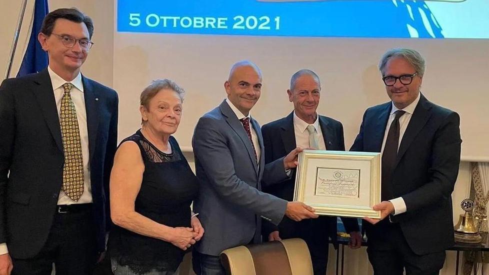 Artigianato, il premio Rotary Club Viareggio Versilia va ai “signori dei tortelli” 
