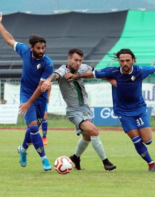 Il “daspo” del parroco: «Ci sono le cresime, niente tifosi bianconeri a Prato» 