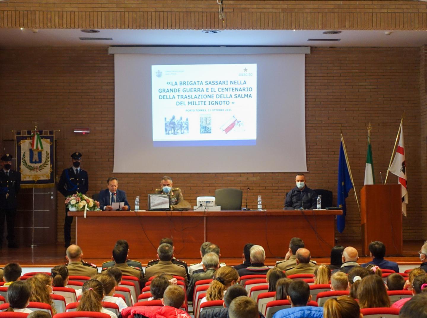 La figura del Milite ignoto spiegata agli studenti 