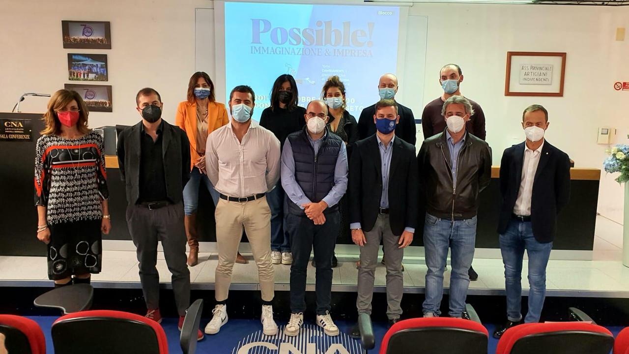I titolari delle dieci aziende con la direttrice di Cna, Anna Rita Bramerini (la prima da sinistra) e Michele Agostini (il terzo da destra)