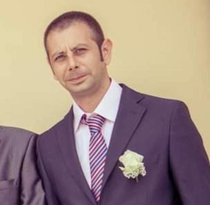 Massarosa piange babbo "Matteino", ucciso da un malore a 40 anni: «Siamo distrutti»