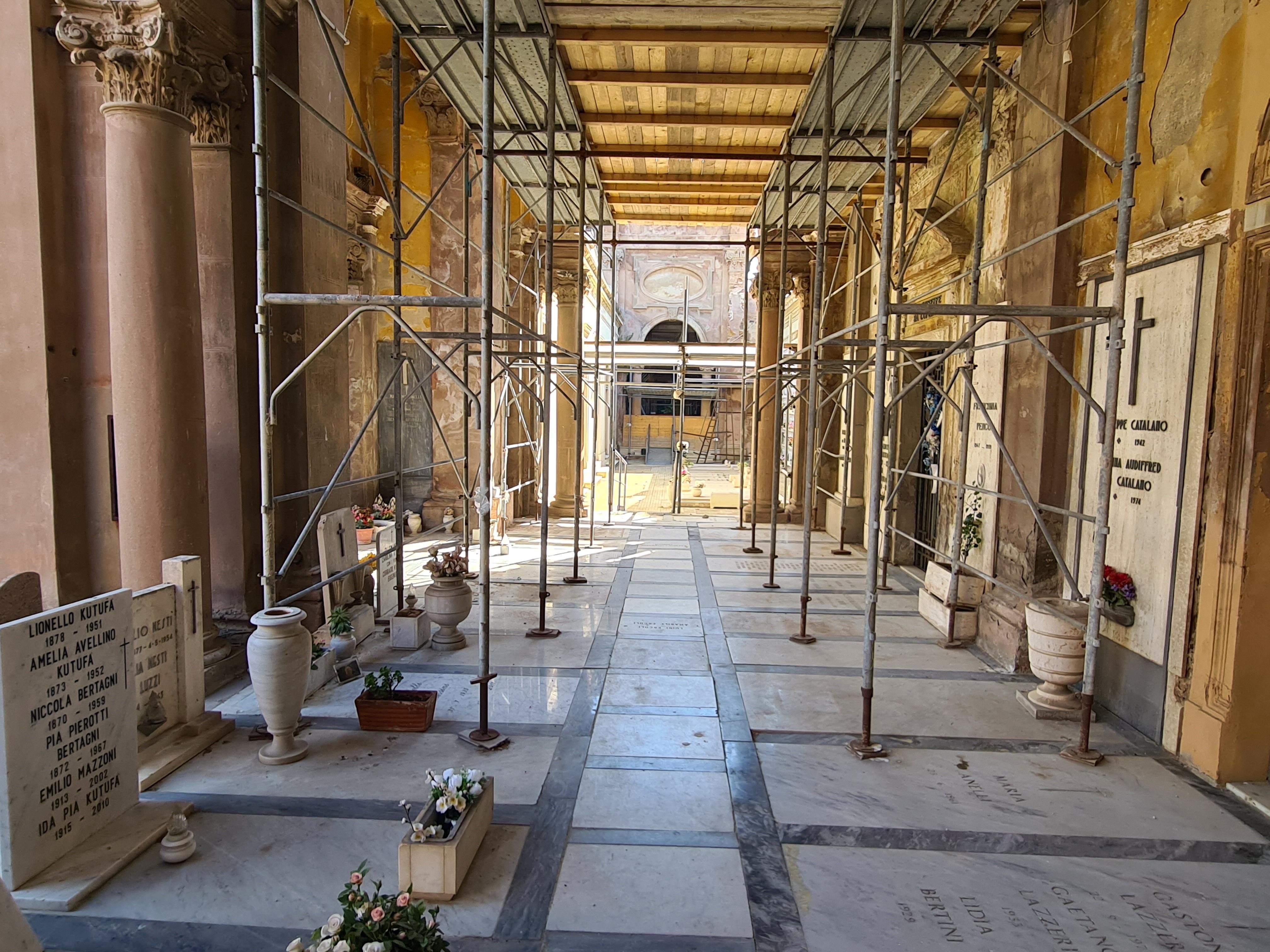 Il cimitero della Misericordia (foto Daniele Stefanini/Silvi)