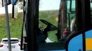 Sterzo difettoso, fermati altri quattro pullman