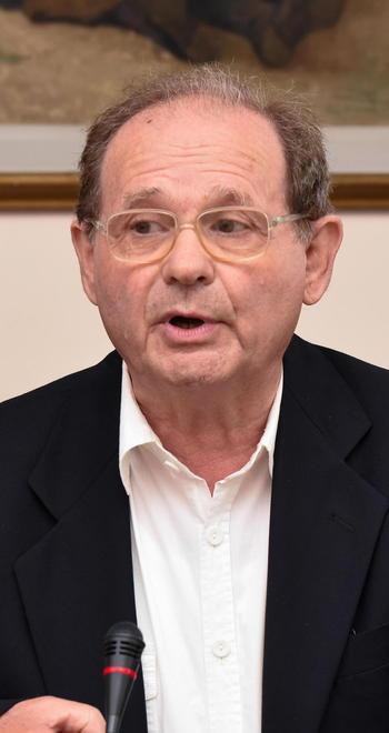 Agresti: «Grazie a noi smisero di finire in mare Ma serve una soluzione» 