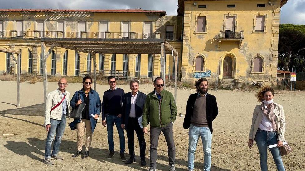 Ex colonia, parte la maxi-riqualificazione