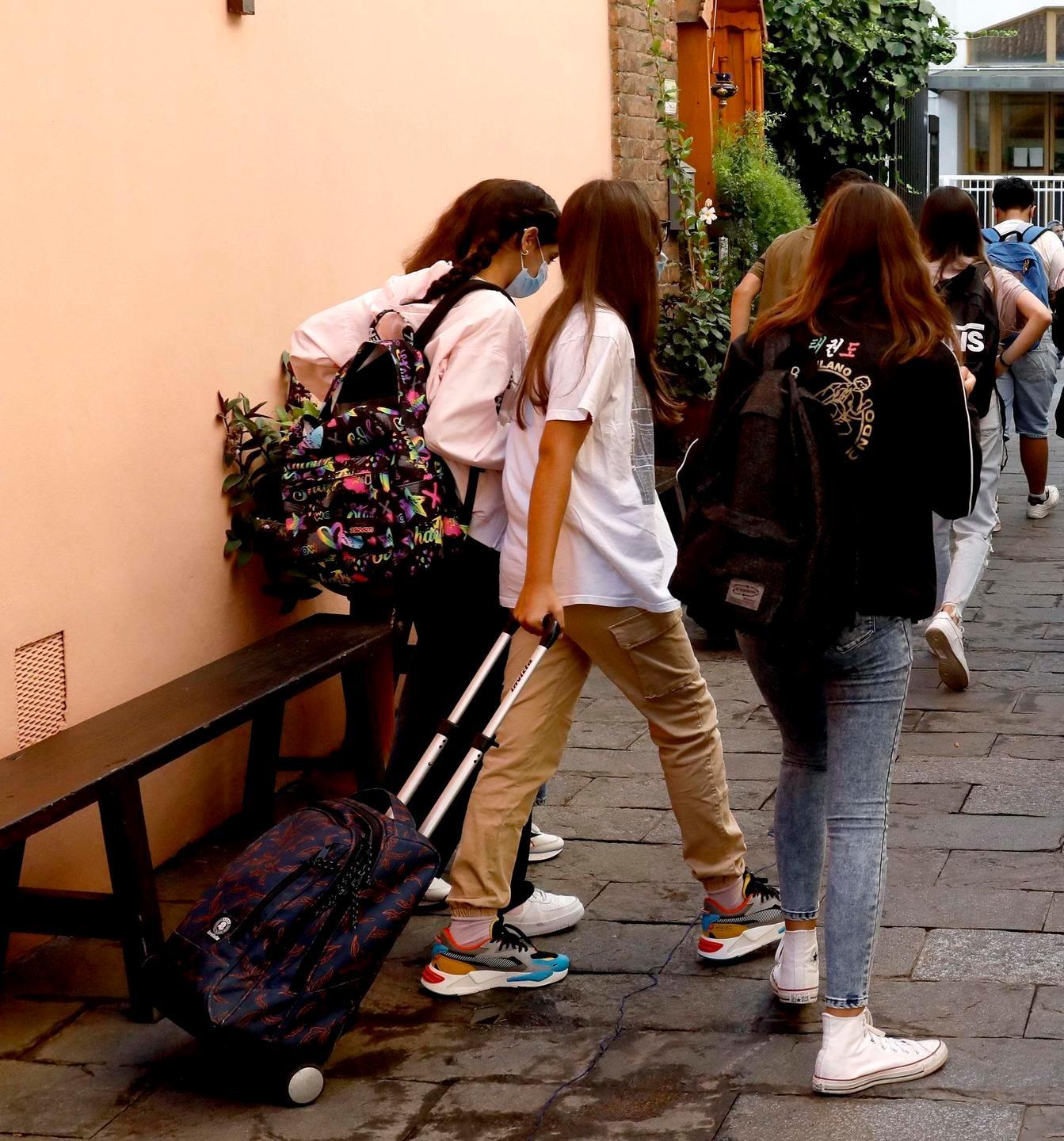 Contributi e rimborso libri domande entro metà novembre