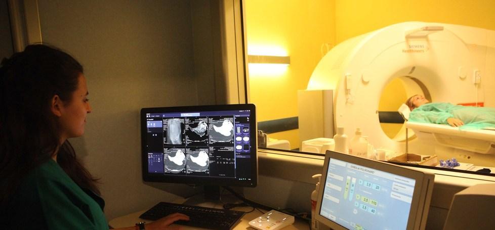 Visite mediche nel Modenese, si allungano le attese Niente tac e 5 mesi per una colonscopia 