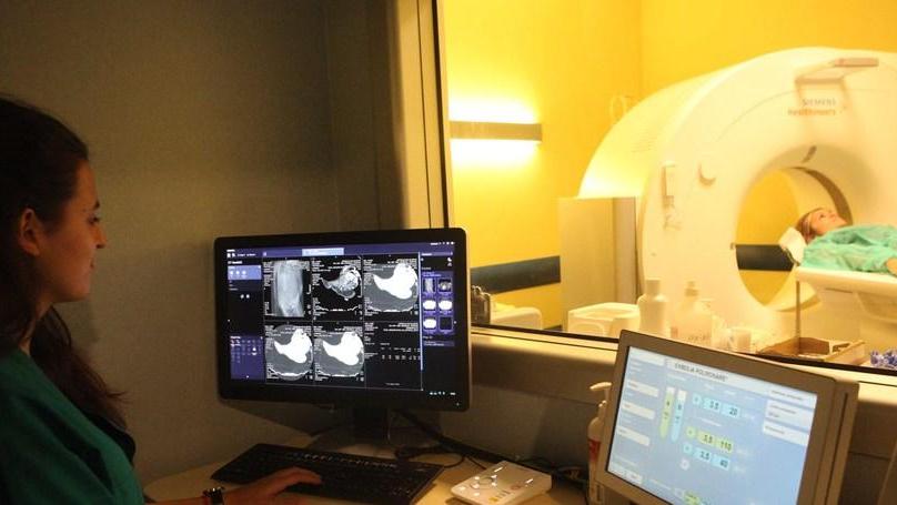 Visite mediche nel Modenese, si allungano le attese Niente tac e 5 mesi per una colonscopia