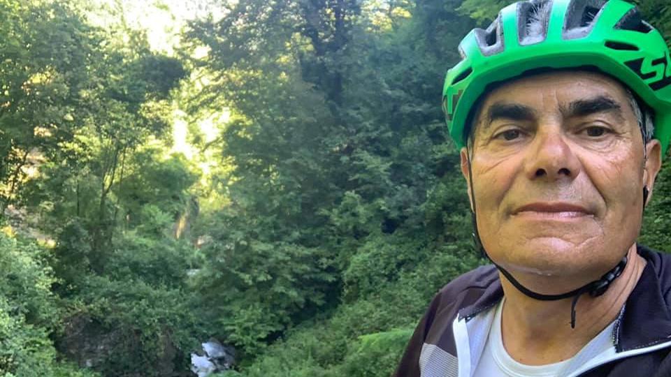 Muore in bici a 68 anni, il dolore degli amici viareggini: «In sella fin da quando era ragazzo»