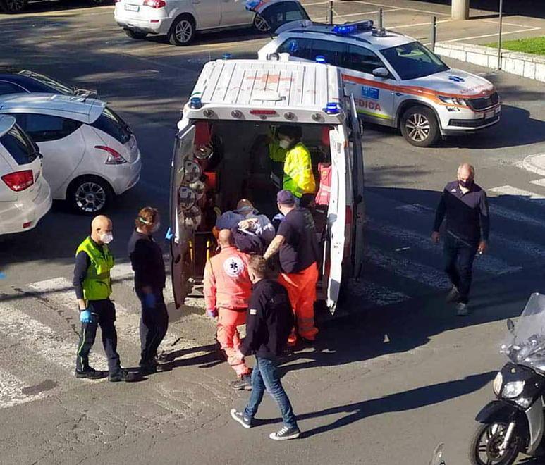 Accoltellò un passante a caso, direttissima per il 50enne accusato di lesioni aggravate 