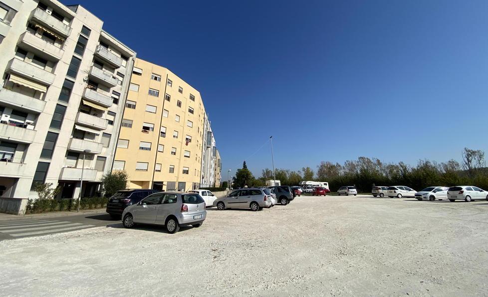 Stop sosta selvaggia, il Comune realizza quattro parcheggi 