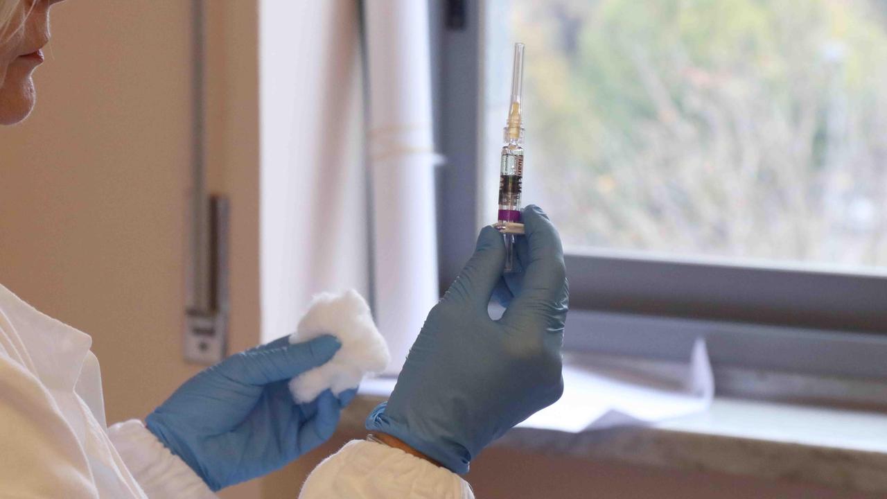 Influenza, via alla campagna vaccinale in Versilia: ecco a chi tocca per età e patologie