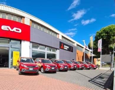 La Pubblica assistenza cambia dieci auto e le compra tutte rosse 