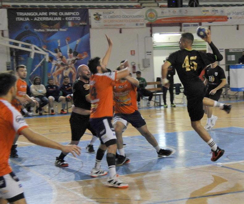Follonica a Chiaravalle Fondamentale fare punti per scalare la classifica 