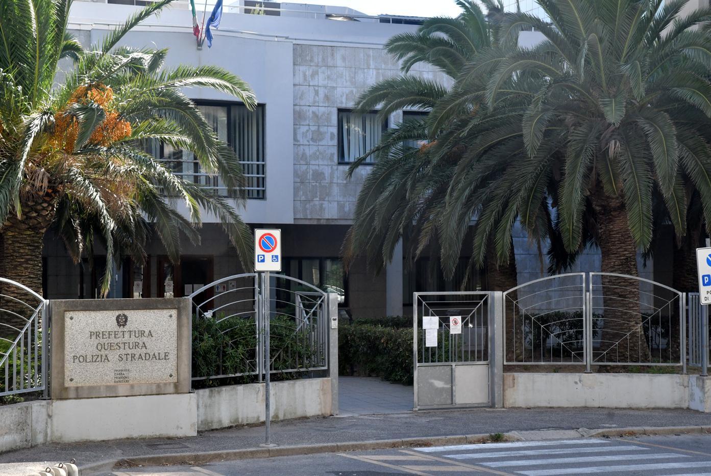 Allarme personale in Questura 