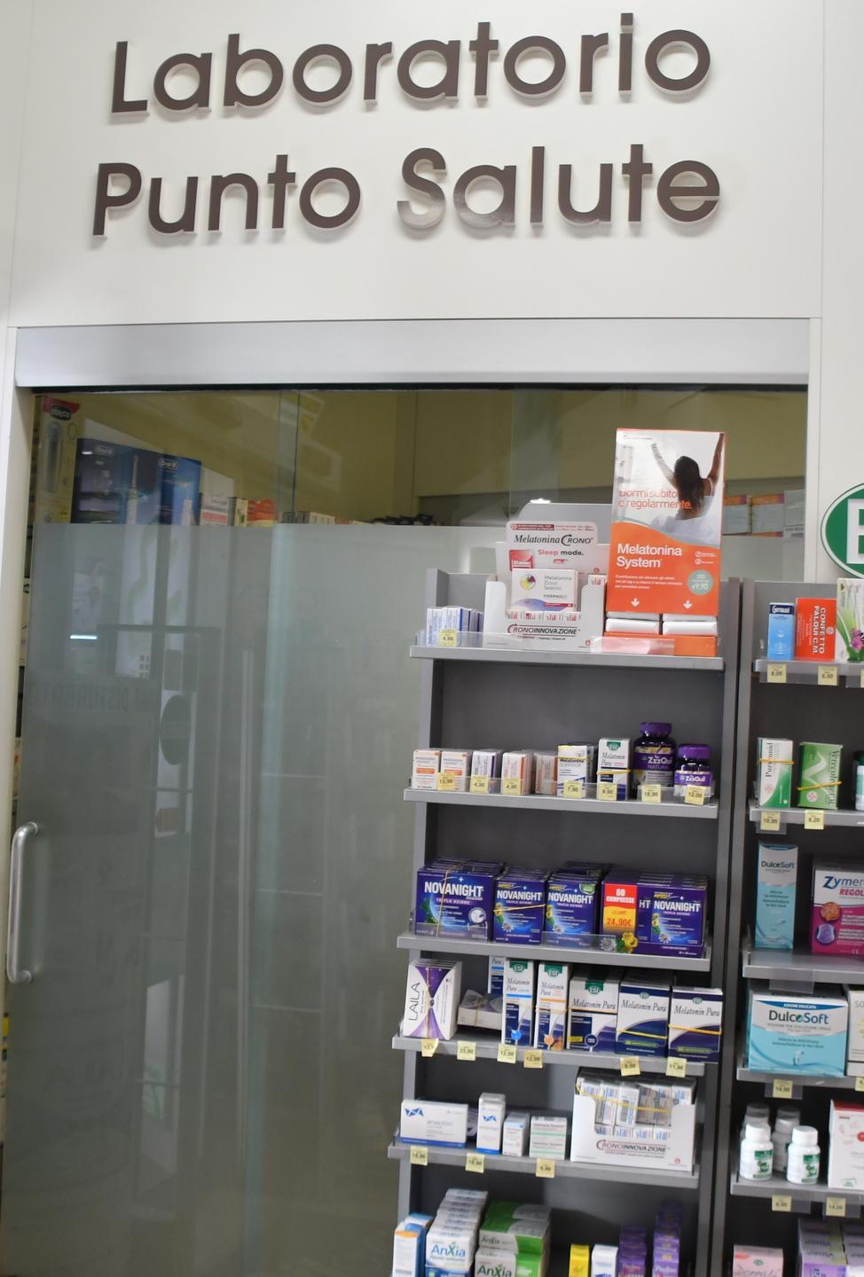 Dal finto siero ai test incompleti Le paure di chi non si vaccina 