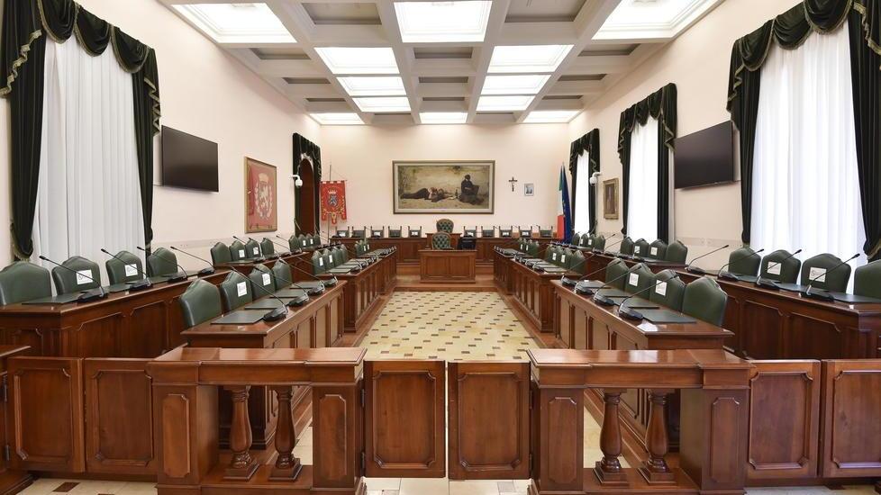 La sala consiliare del comune di Grosseto (foto Agenzia Bf)