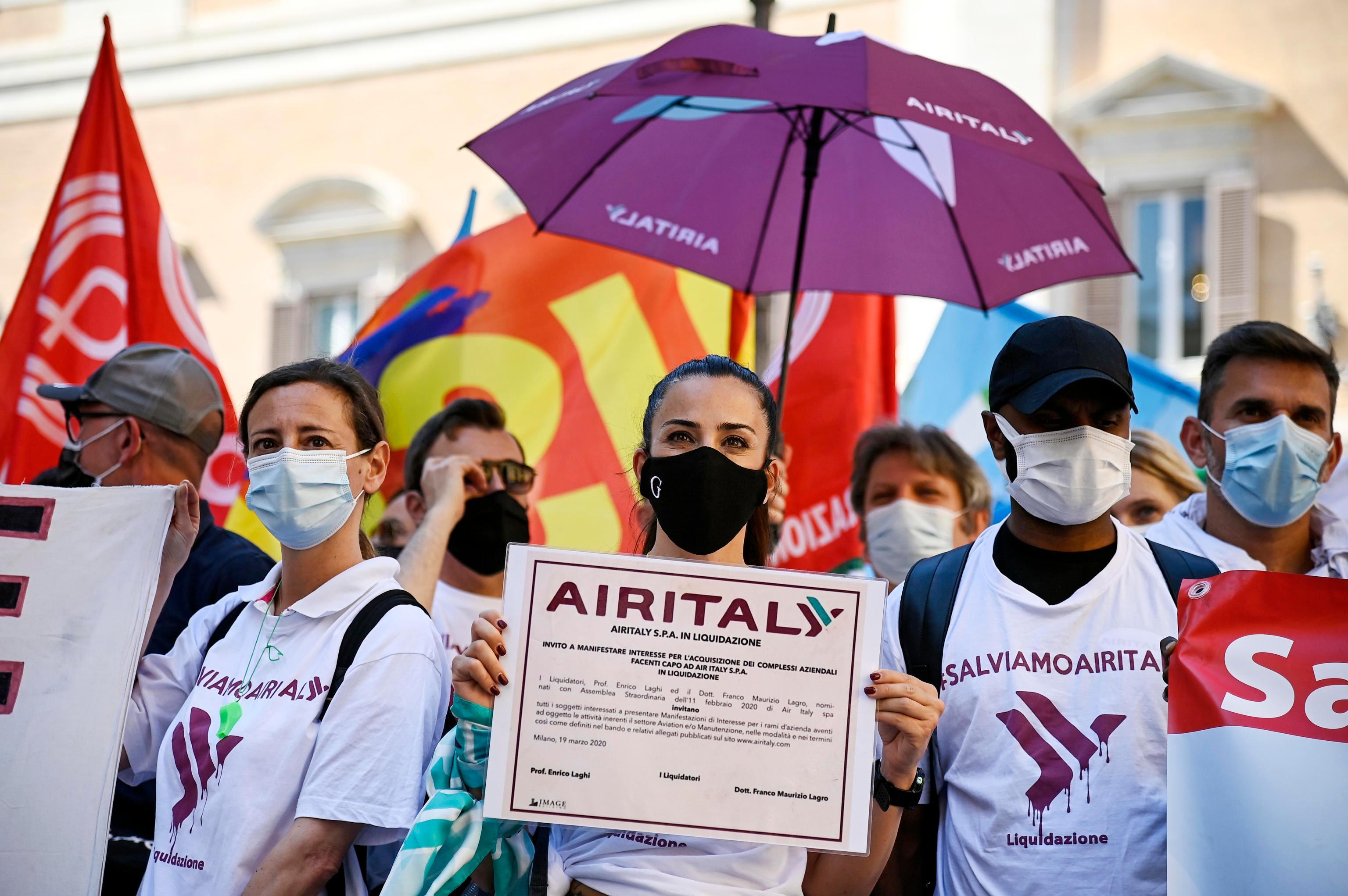 Una manifestazione dei dipendenti Air Italy