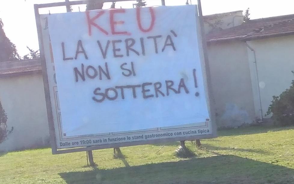 Striscione anti-Keu a Cenaia: «La verità non si sotterra»