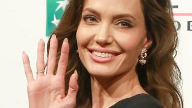 «Supereroi? I rifugiati e chi si batte per loro» Angelina Jolie, star dell’impegno sociale
