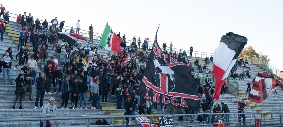 Due gare senza subire gol Lucchese, la classifica sorride 