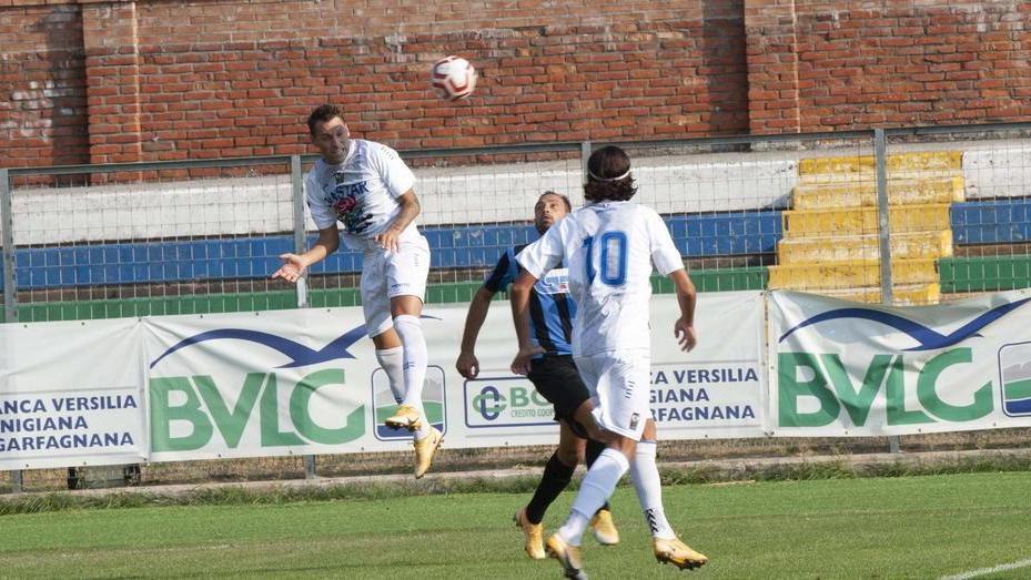 Un finale da leoni: il Seravezza si gode il momento magico