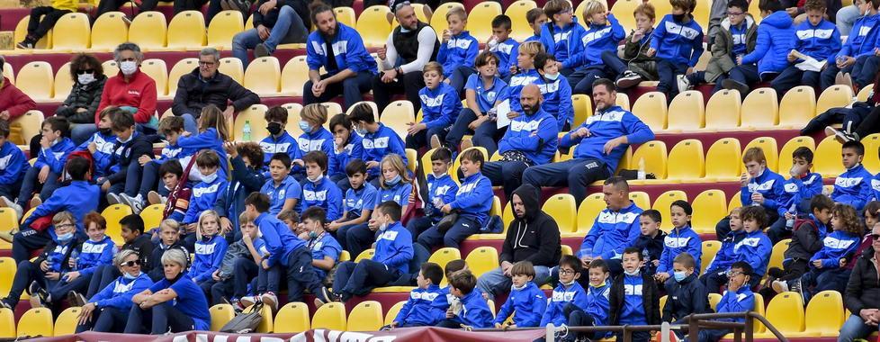 In gradinata 400 bambini Domani tutte le foto