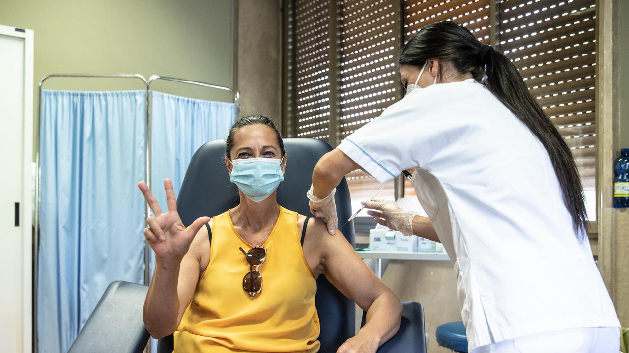 Terza dose agli under 60, la Toscana è pronta: già disponibili 500mila dosi
