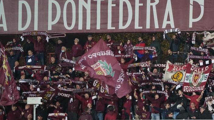 Il Pontedera mette paura anche alla prima della classe