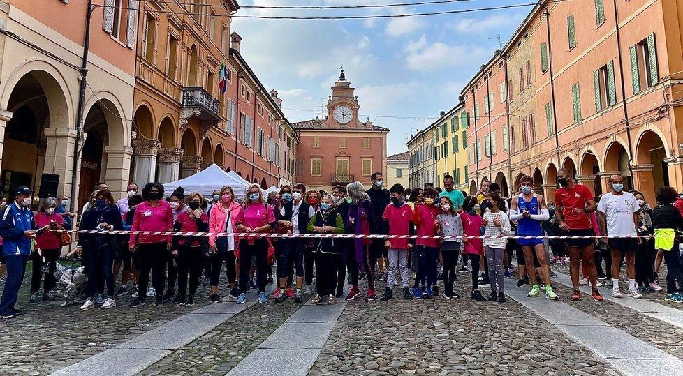 Ottocento podisti per combattere i tumori al seno