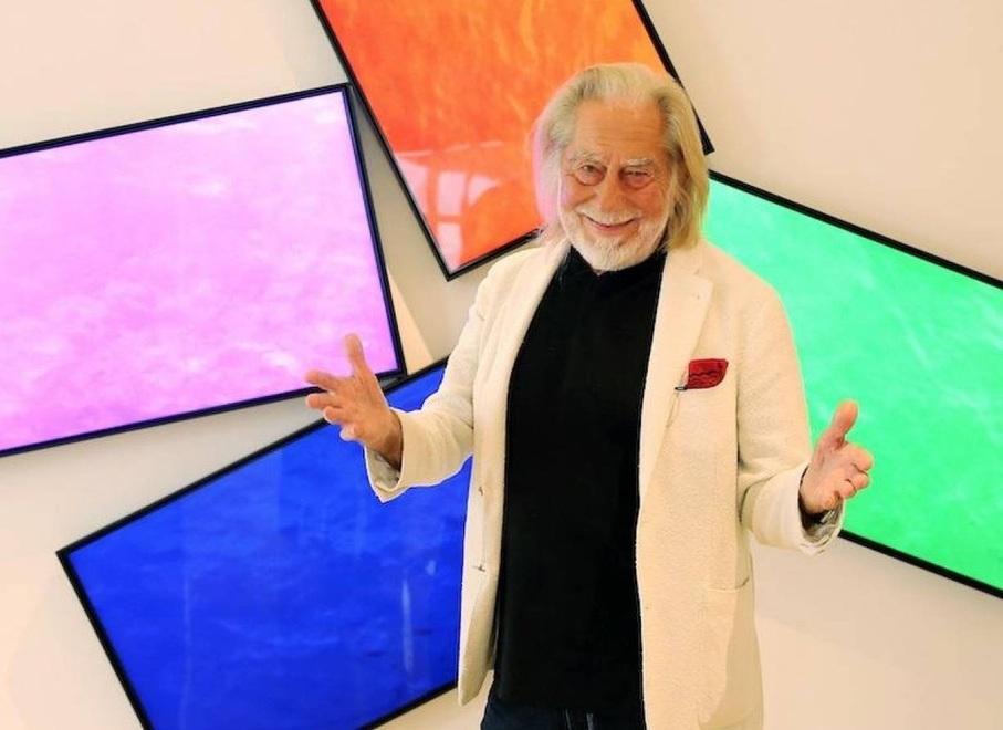 Fabrizio Plessi ad Abu Dhabi con il suo “Muro digitale” 