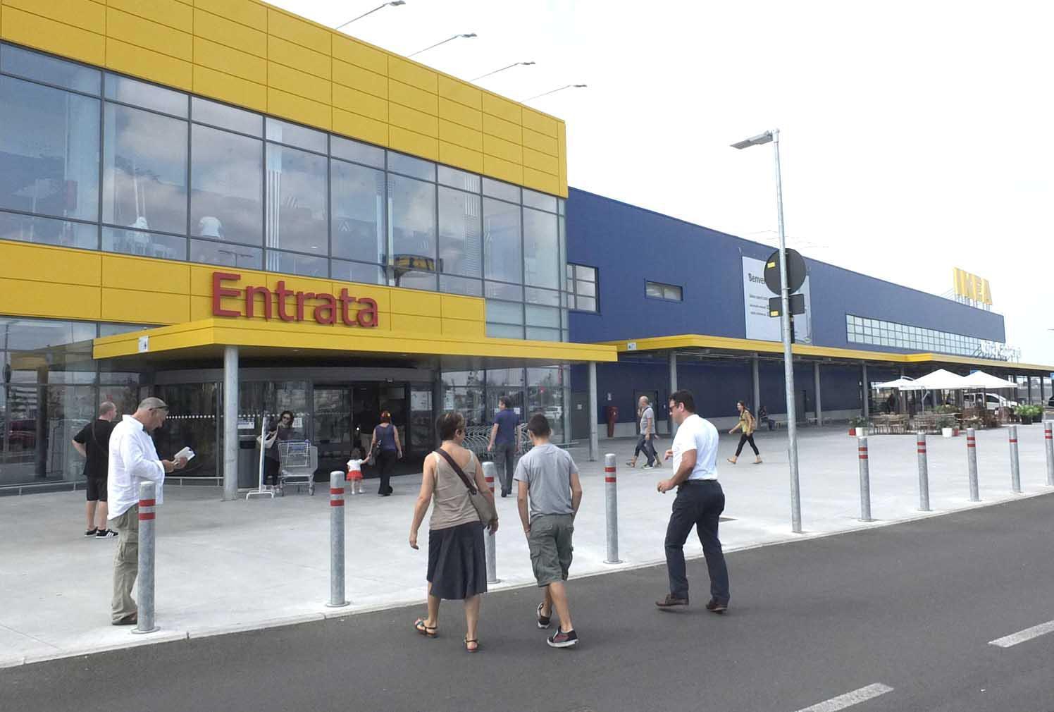 Ingresso Ikea (foto d'archivio)