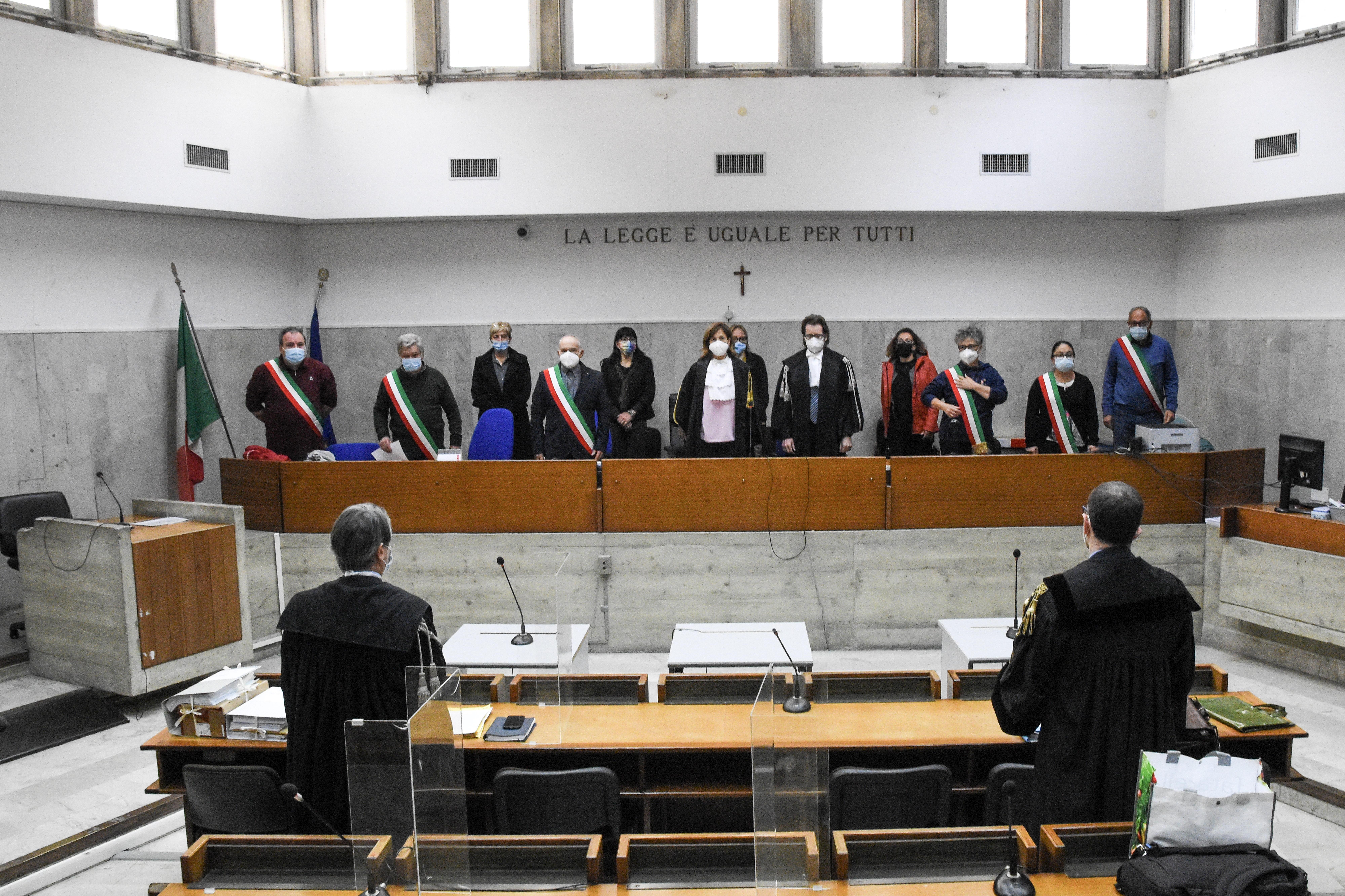 La corte di assise del processo: Filippo Guerra, 47 anni, è accusato di di omicidio premeditato aggravato dallo scopo di rapina