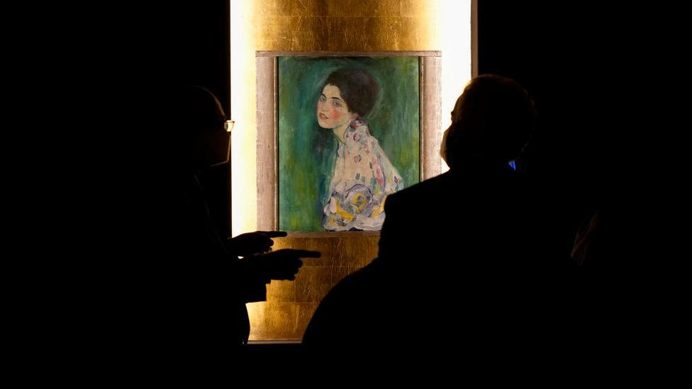 Il ritorno di Klimt dopo 110 anni Due mostre sulle donne e l’oro