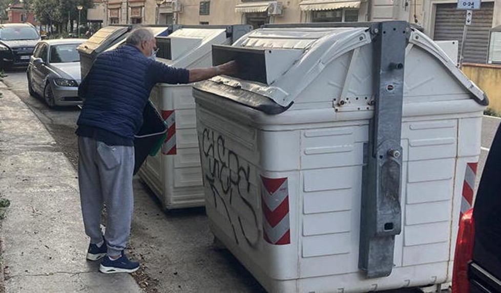 Via tutti i cassonetti entro una settimana ma i commercianti sono un po’ perplessi 
