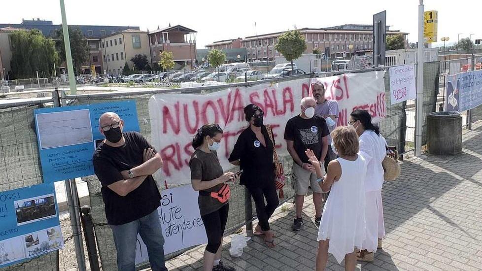 Esultano i pazienti: si farà il centro dialisi nel parco ospedaliero