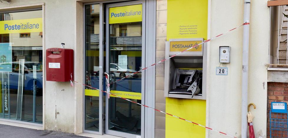 Poste chiuse per i danni Il sindaco: «Si apra un ufficio temporaneo»